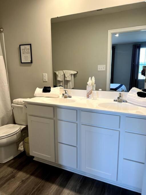 Family Friendly 4Br Home Near Ft Gregg Adams Vsu Petersburg Zewnętrze zdjęcie