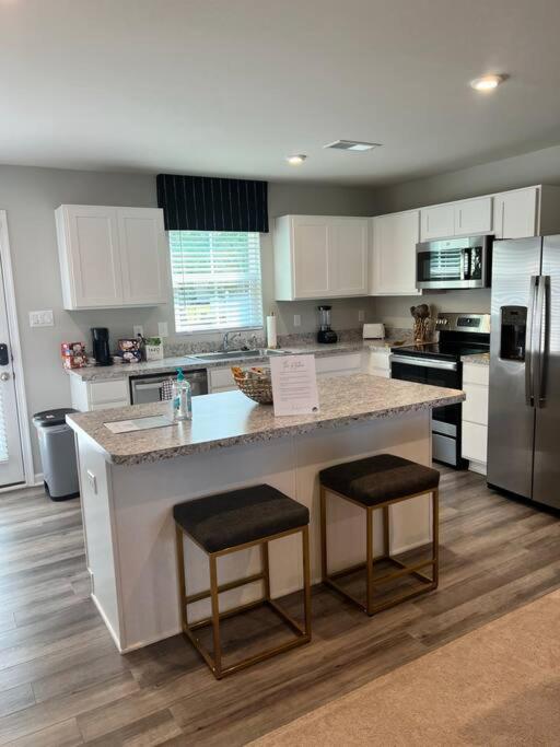 Family Friendly 4Br Home Near Ft Gregg Adams Vsu Petersburg Zewnętrze zdjęcie