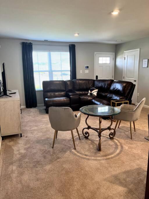 Family Friendly 4Br Home Near Ft Gregg Adams Vsu Petersburg Zewnętrze zdjęcie